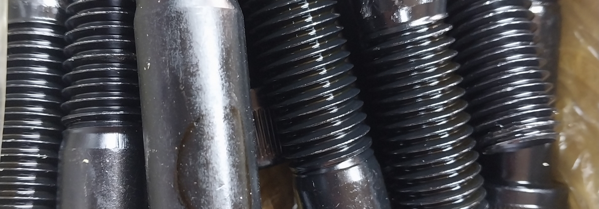 پیچ در جهت عقربه ساعت